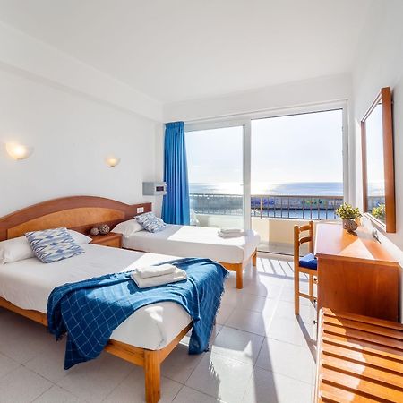 Hostal Port Corona カラ・ラトハダ エクステリア 写真