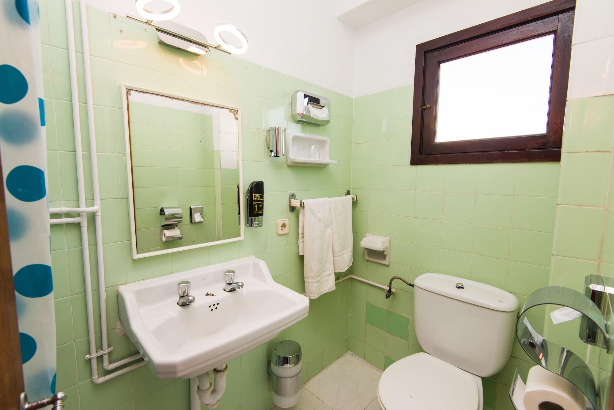 Hostal Port Corona カラ・ラトハダ エクステリア 写真