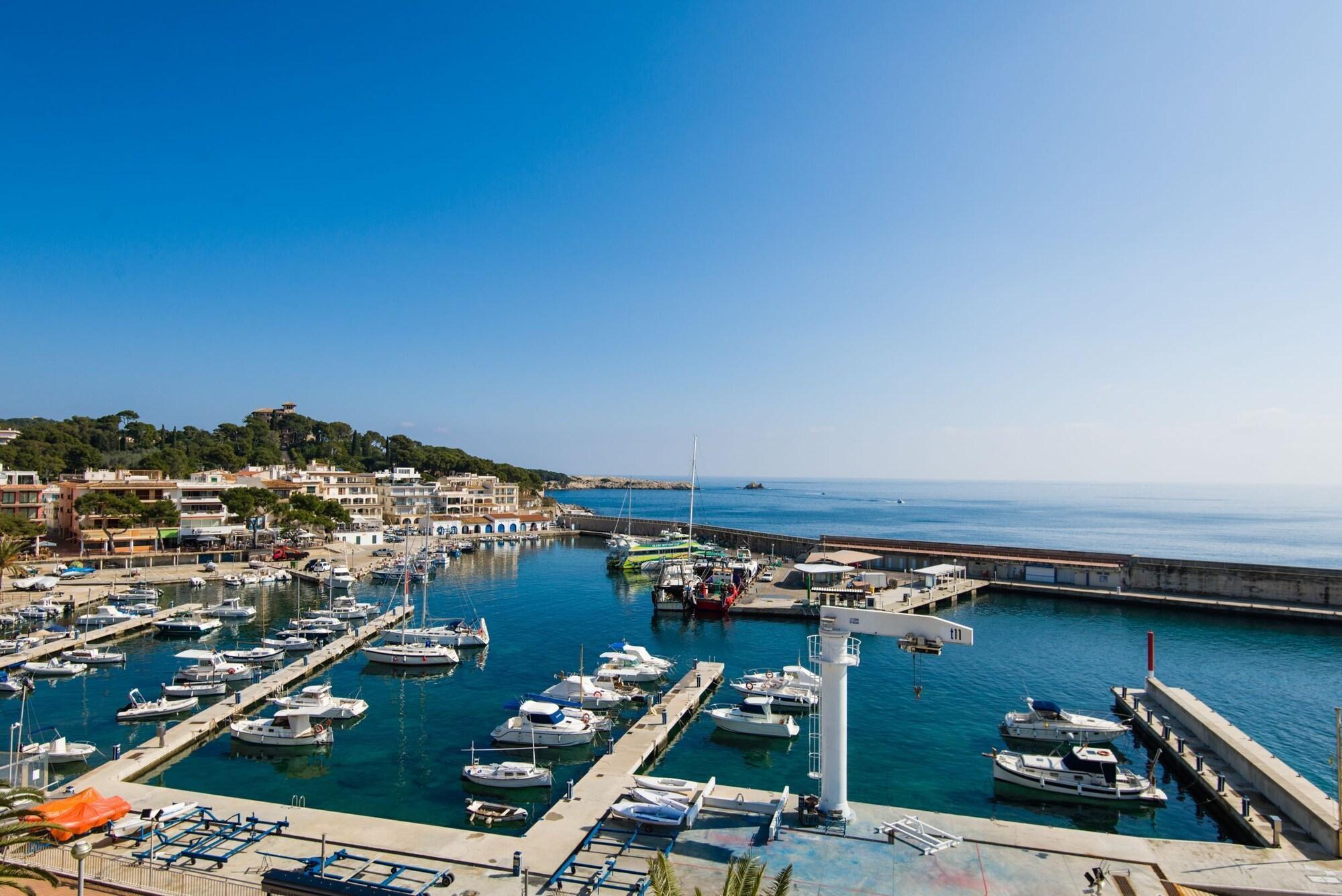 Hostal Port Corona カラ・ラトハダ エクステリア 写真