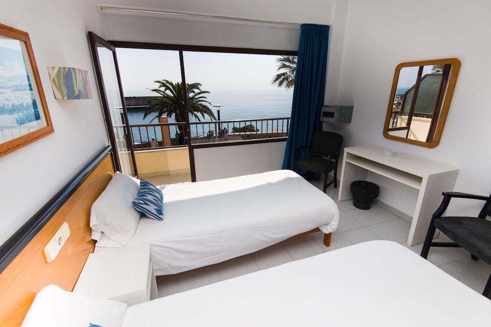 Hostal Port Corona カラ・ラトハダ エクステリア 写真