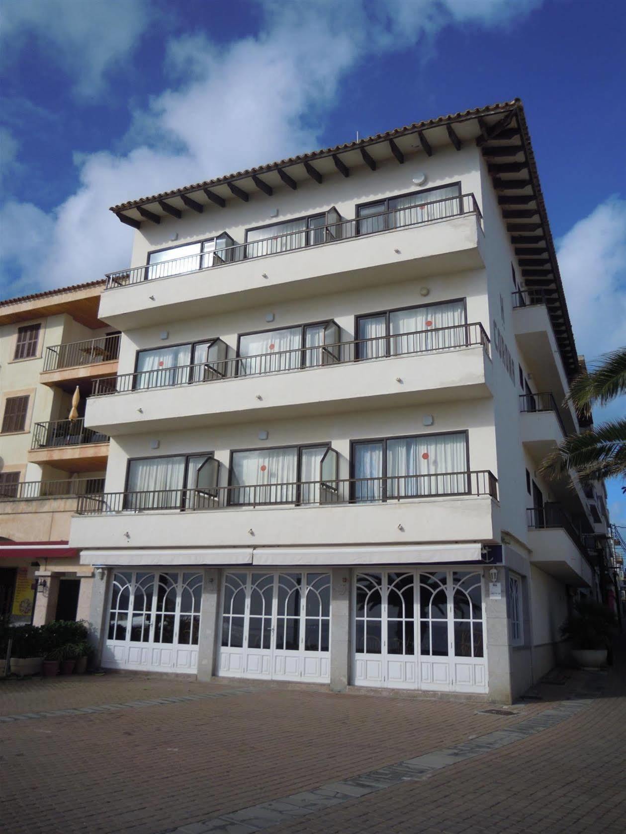 Hostal Port Corona カラ・ラトハダ エクステリア 写真