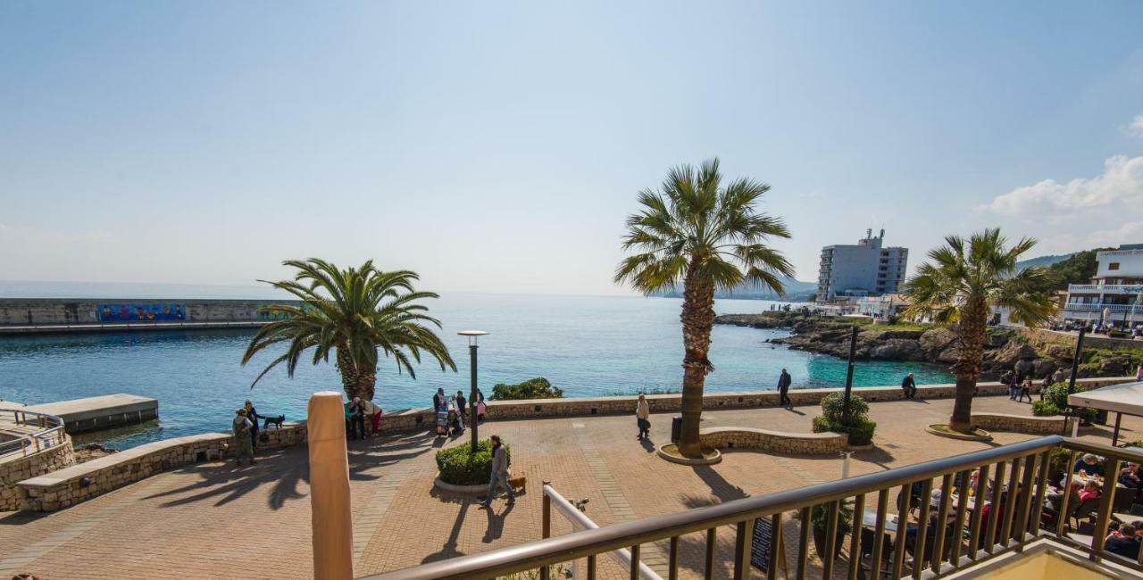 Hostal Port Corona カラ・ラトハダ エクステリア 写真